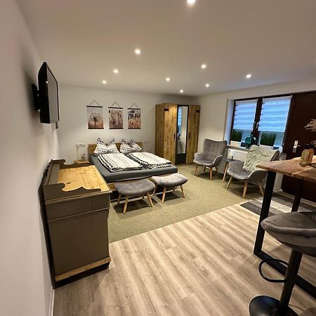 Neckarsulm Ruhige Wohnung Am Feldrand Exterior foto